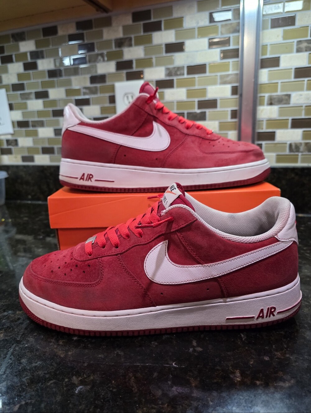 Nike Air Force 1 ♤ Gym Red / White ♤ SKU 488298-620 ♤ Mens 11 ♤ BEAUTIFUL - Picture 2 of 7